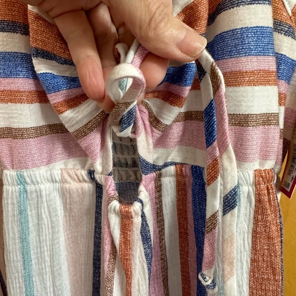 NWT, Xhilaration Sz Small Adjustable Straps & Cleavage Wide Leg Romper, Soft! - Picture 5 of 14